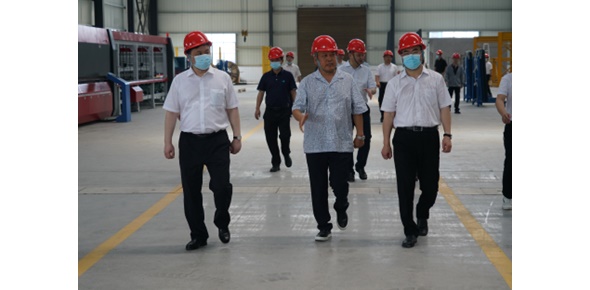 2022-6-29市委書記劉革安陪同省金融監(jiān)管局、國家開發(fā)銀行等領導視察萬眾集團
